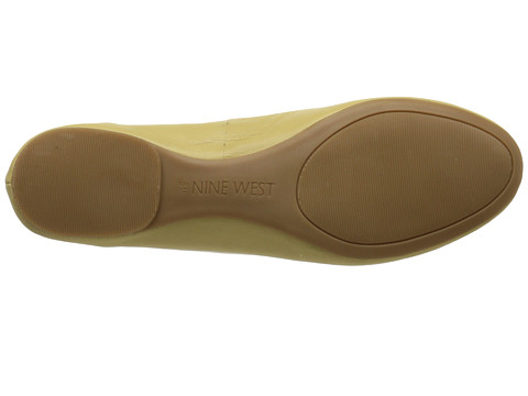 Nine West 玖熙 Cierra 女士真皮时尚清新平底鞋