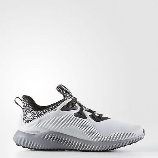 超低价入手！Adidas alphabounce 灰色女士运动鞋