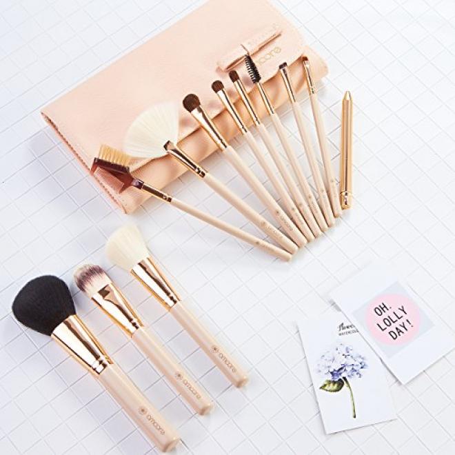 amoore Makeup Brush set